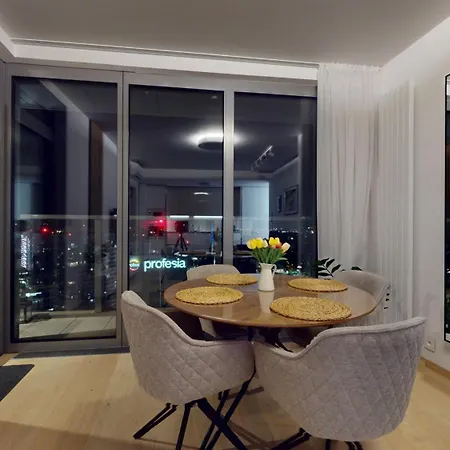 34th Floor - Touch The Clouds In The Tallest Building In Eurovea Apartmán Bratislava
