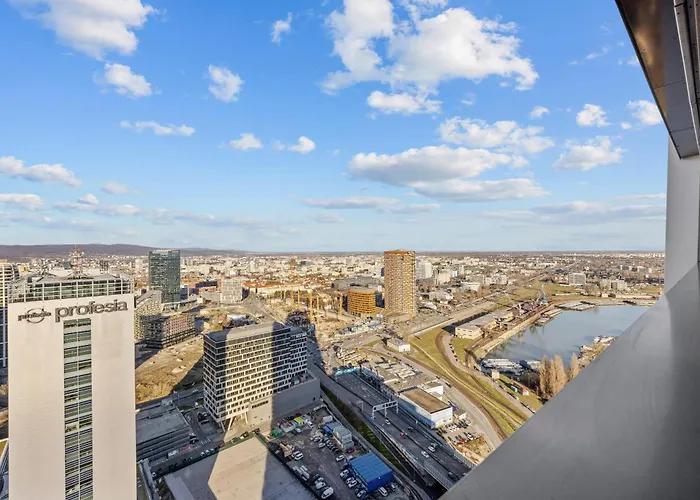 34th Floor - Touch The Clouds In The Tallest Building In Eurovea شقة *