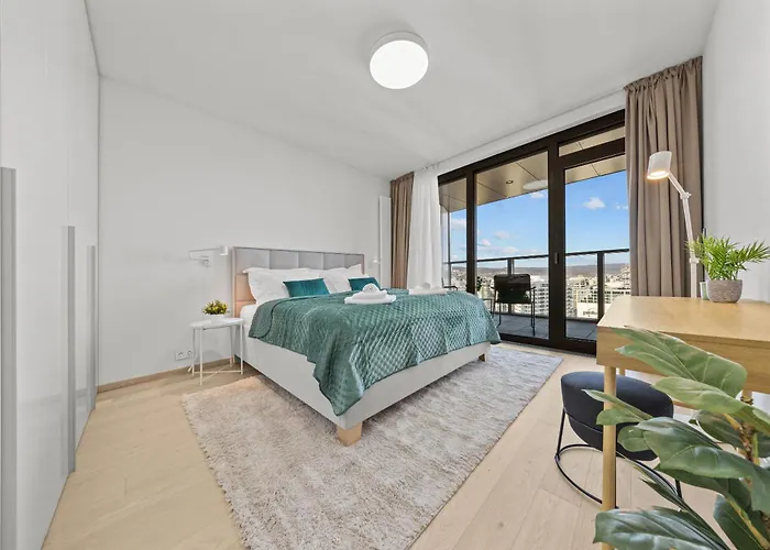 34th Floor - Touch The Clouds In The Tallest Building In Eurovea Apartment Pressburg